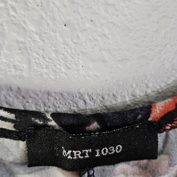 MRT 1030 Beautiful Floral Knit Dress 1X - Picture 3 of 3